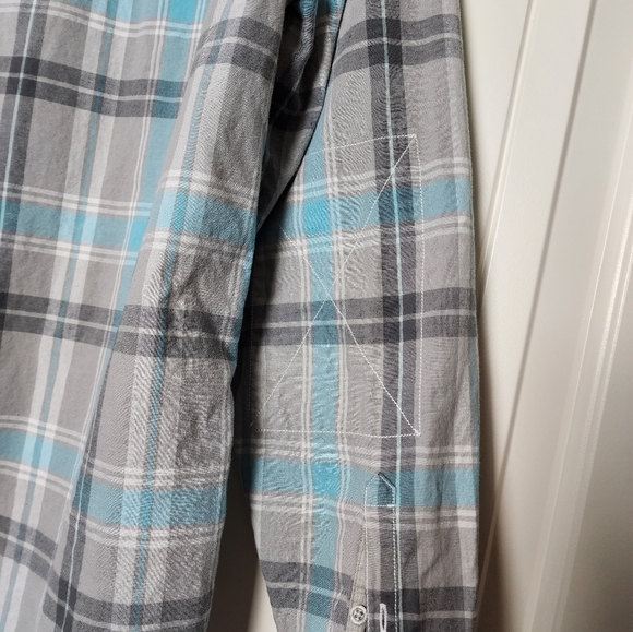 Penguin Blue Plaid Long sleeve Button Down Men's Shirt Size L - Picture 5 of 5